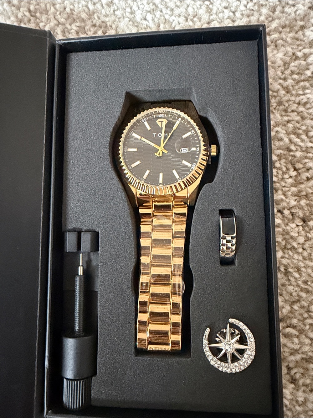 Tomi Black Wristwatch in Black and Gold